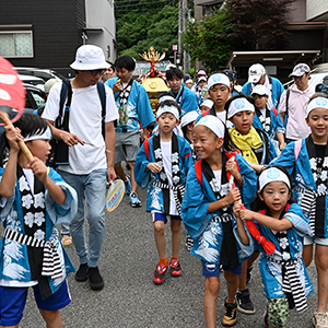 子ども神輿巡幸